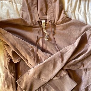 Lululemon zip up jacket - NWOT size 10